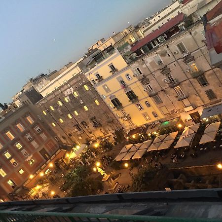 B&B Bellini Napoli Bagian luar foto