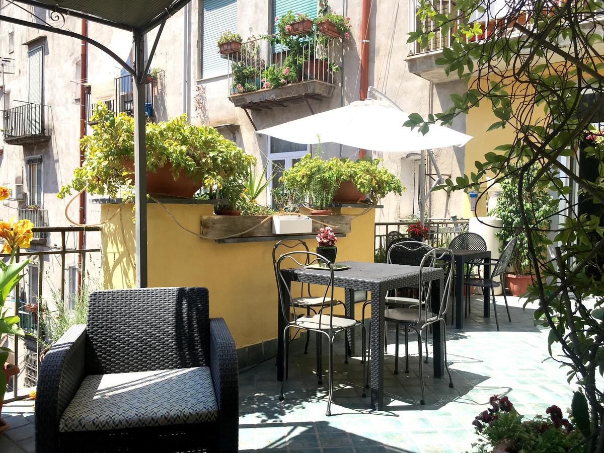 B&B Bellini Napoli Bagian luar foto