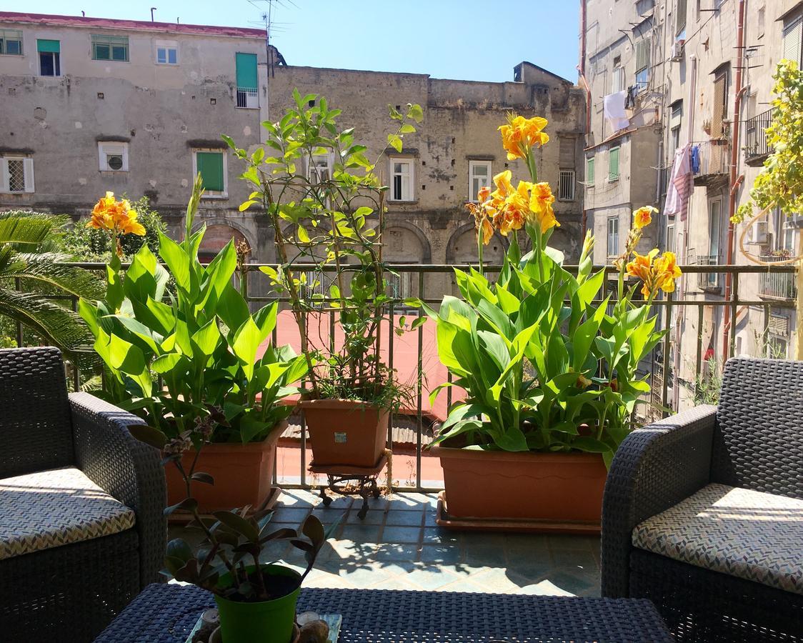 B&B Bellini Napoli Bagian luar foto